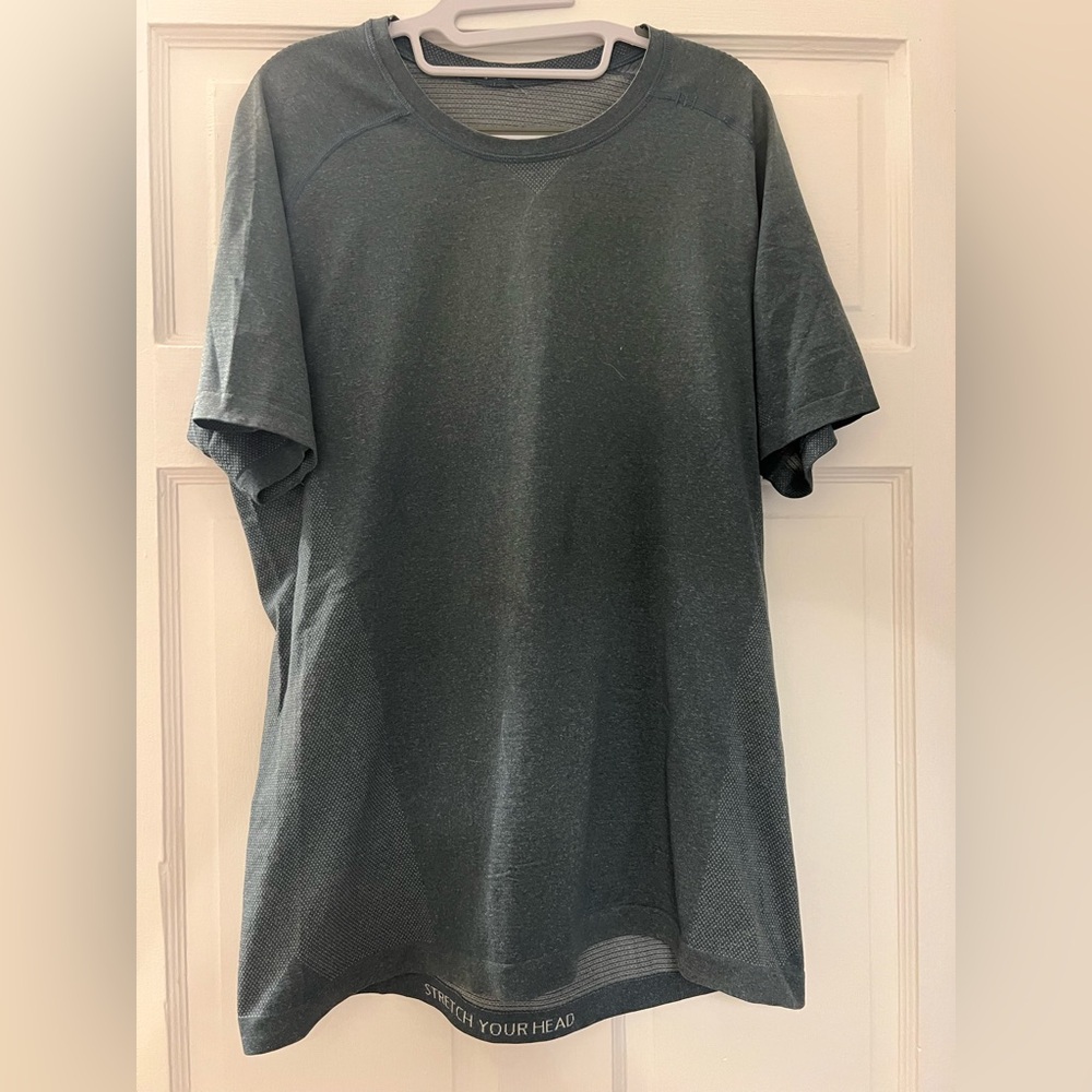 Lululemon Metal Vent Tech Short Sleeve EUC